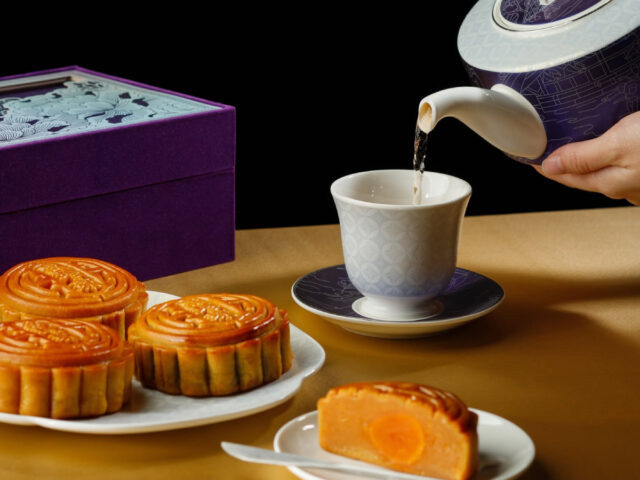 Mid-Autumn 2026: Mooncakes and Tea at 黑珍珠 The Black Pearl